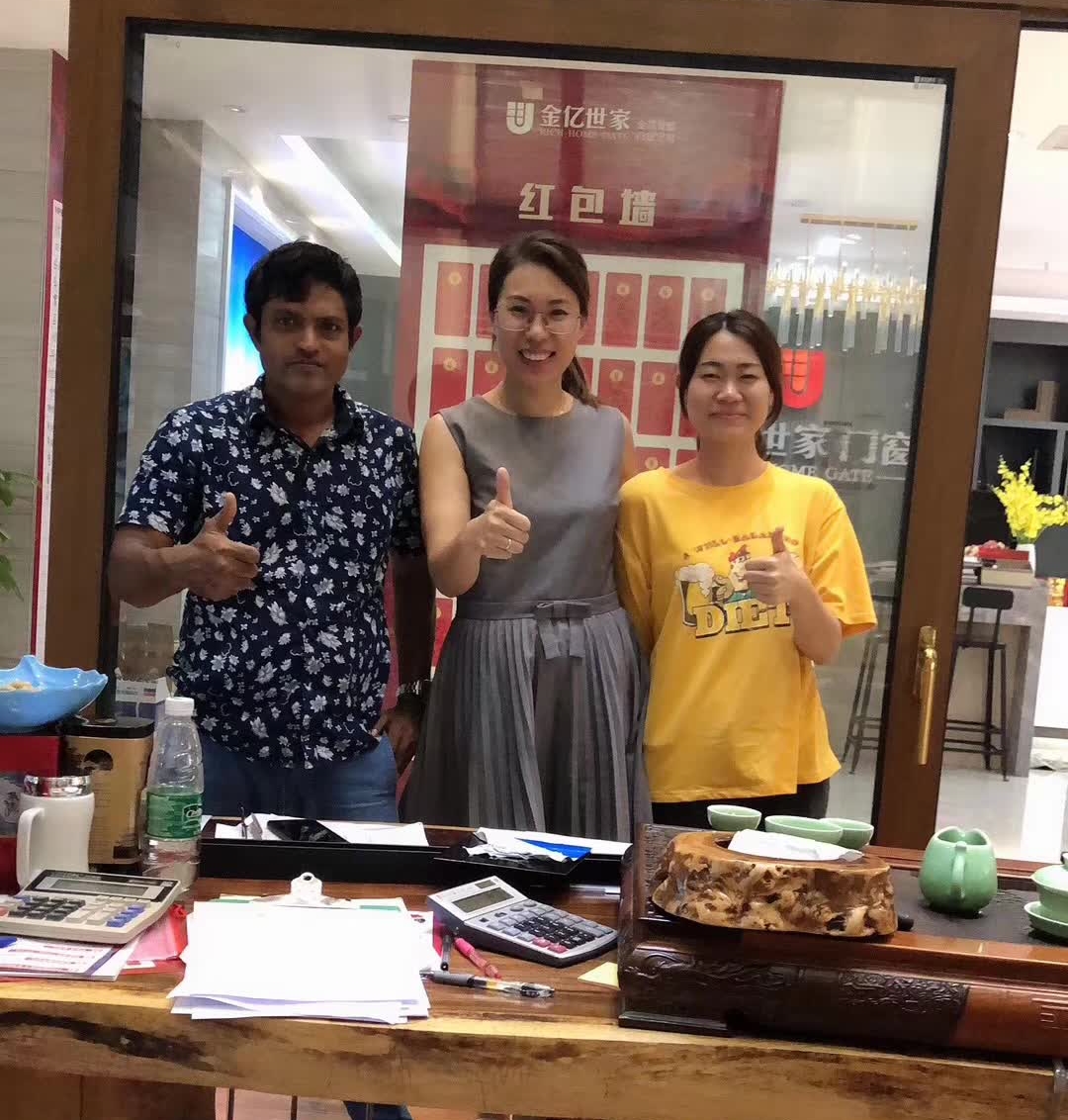 不銹鋼門廠家金億世家門業門窗簽約馬爾代夫項目，積極參與“一帶一路”建設